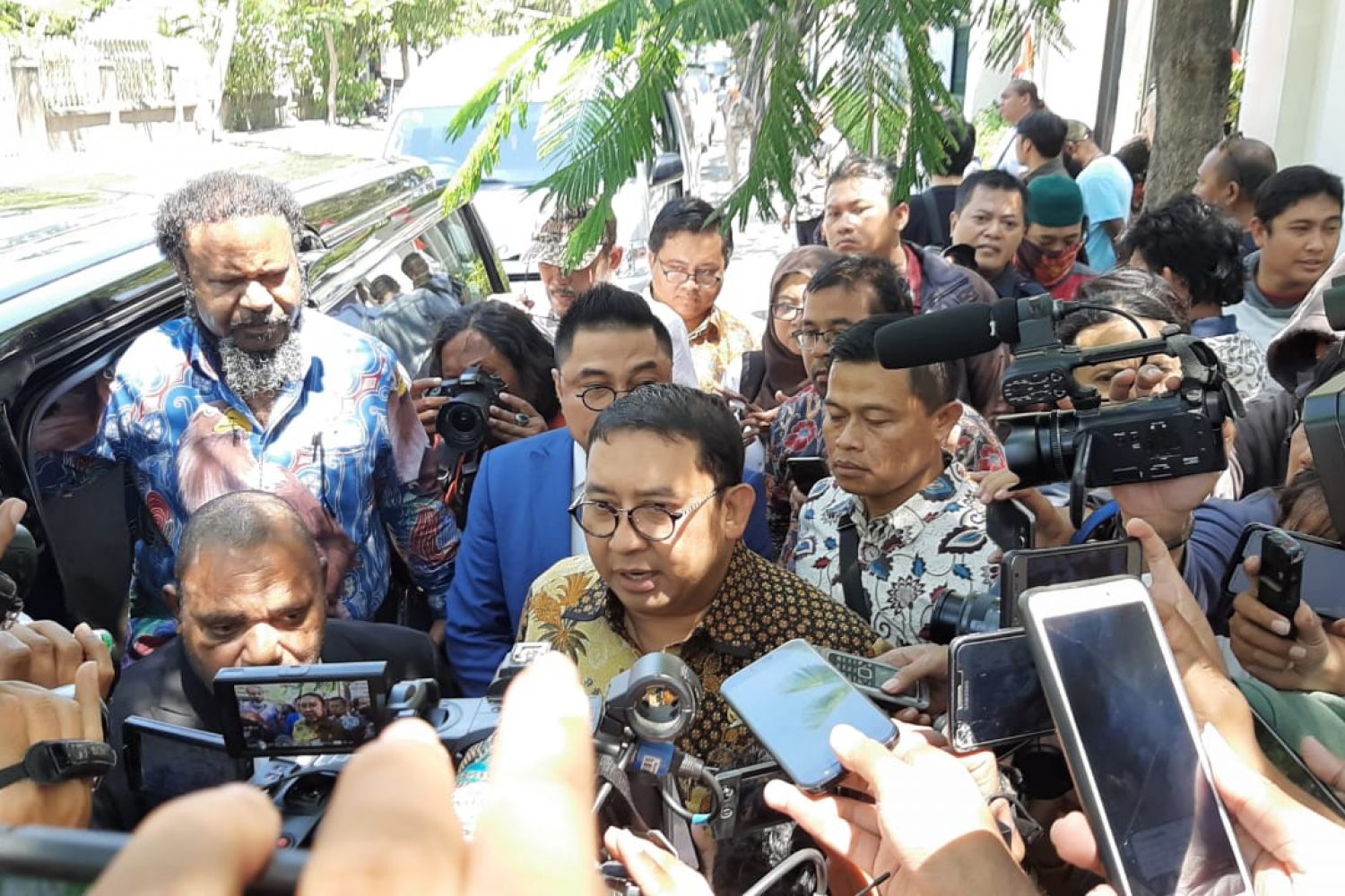 Wakil Ketua DPR RI Fadli Zon dan sejumlah Anggota Dewan Dapil Papua Datangi AMP