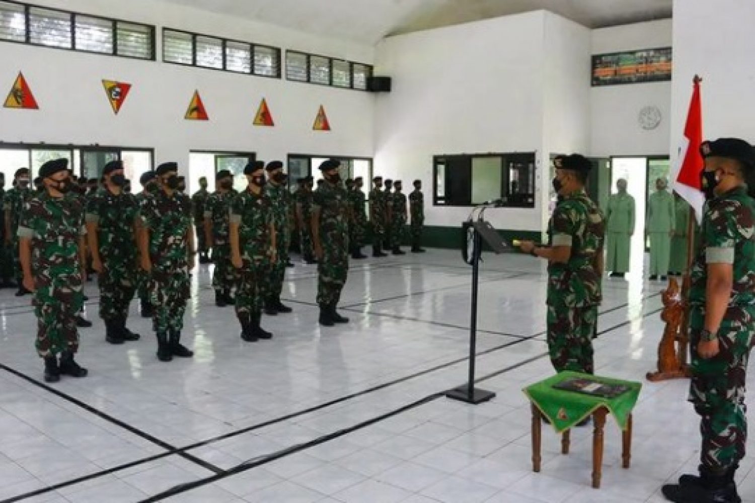 Upacara Pelepasan Prajurit Yang Pindah Satuan