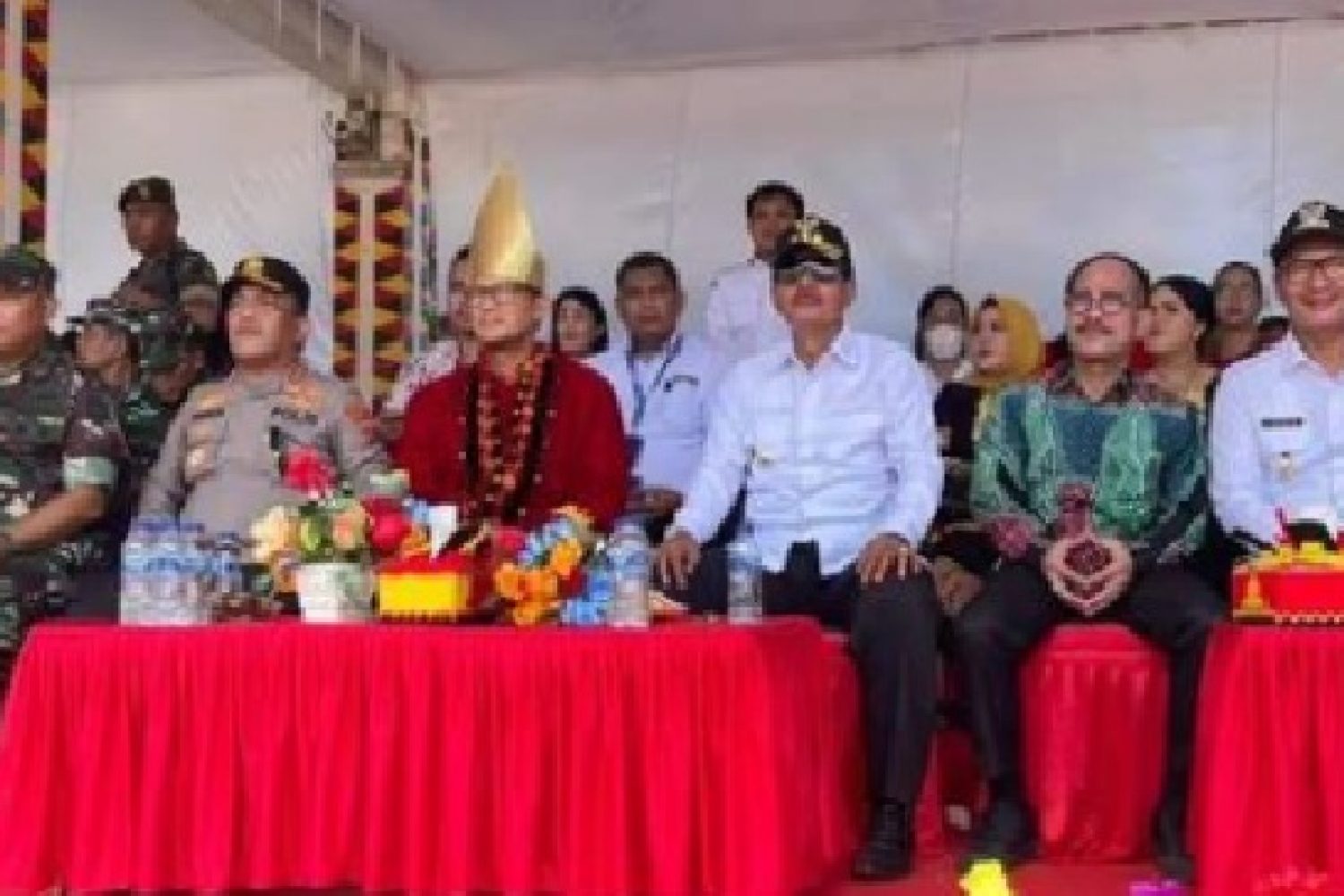 Kapolda Sumut Dampingi Menparekraf Hadiri Puncak Festival Pesona Aekhula Tahun 2022