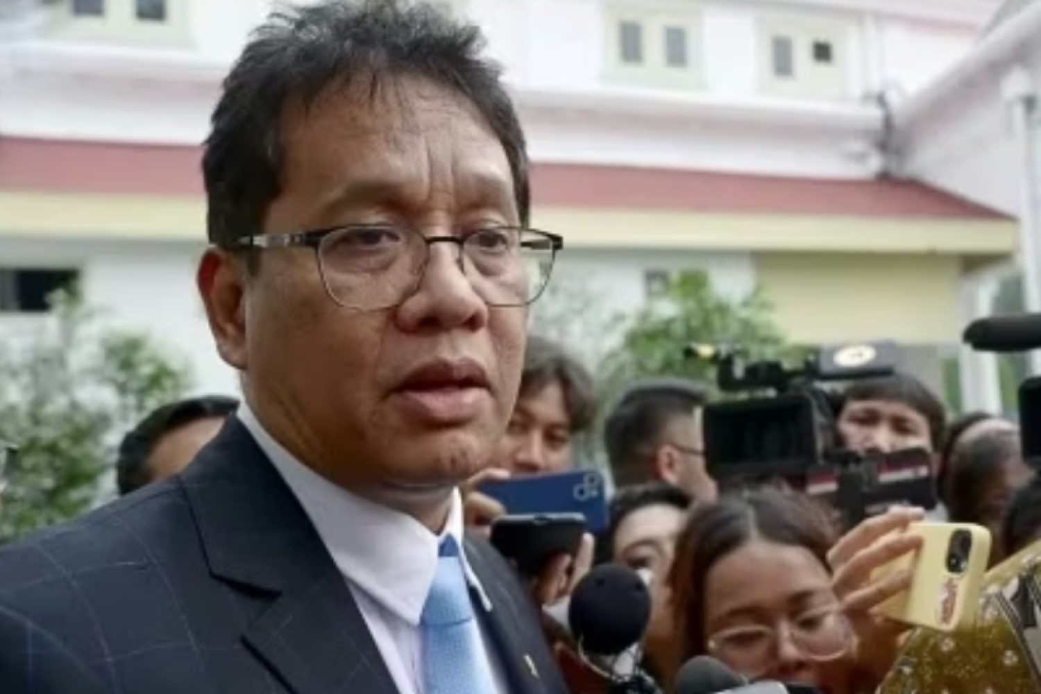 Screenshot_2025-10-04-06-25-56-078-edit_com.android.chrome