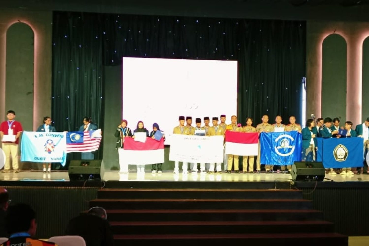 Screenshot_2025-11-15-05-48-14-661-edit_com.android.chrome