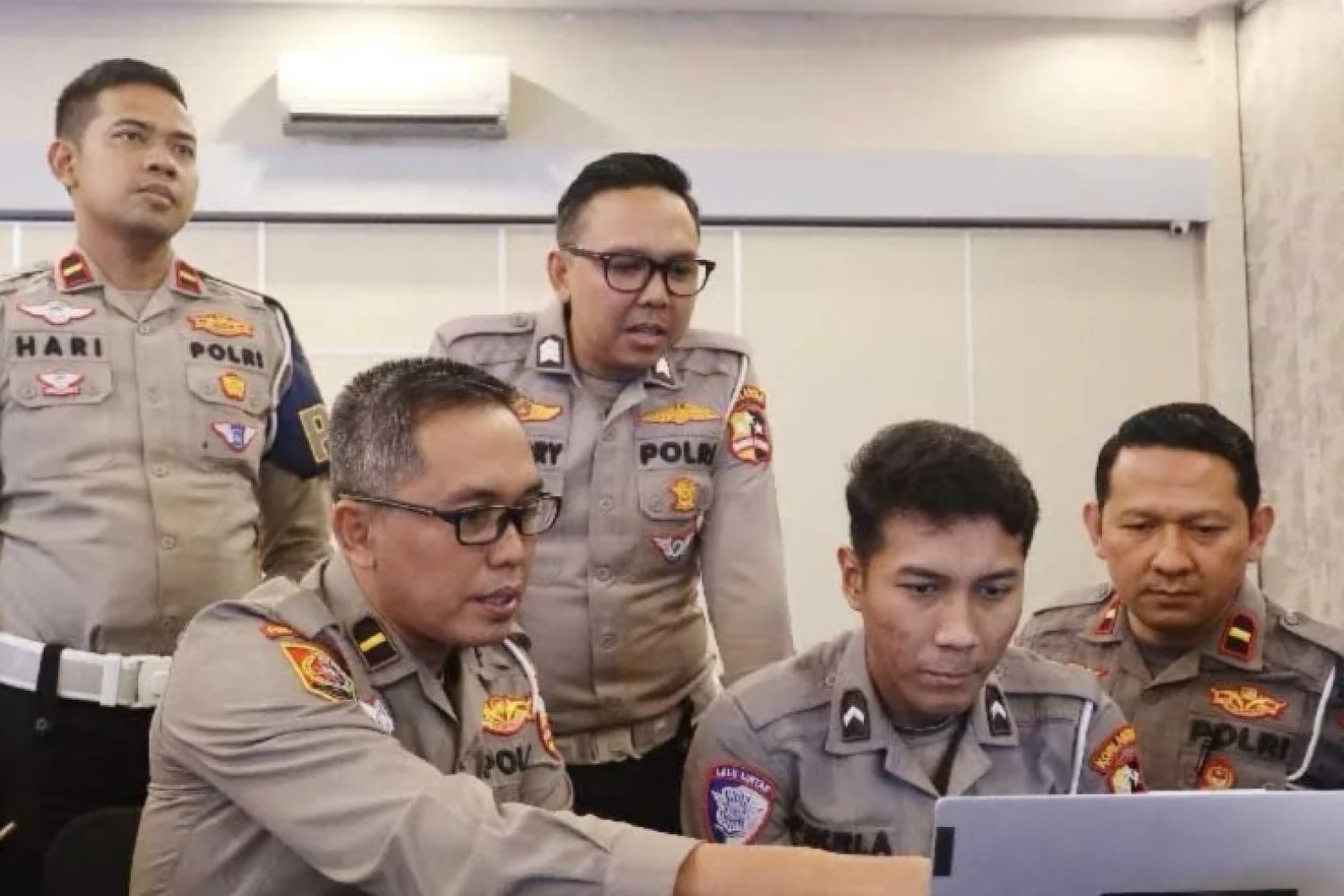 Screenshot_2025-12-05-04-21-29-657-edit_com.android.chrome