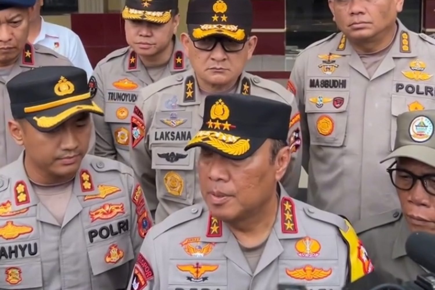 Screenshot_2025-12-28-21-42-51-368-edit_com.android.chrome